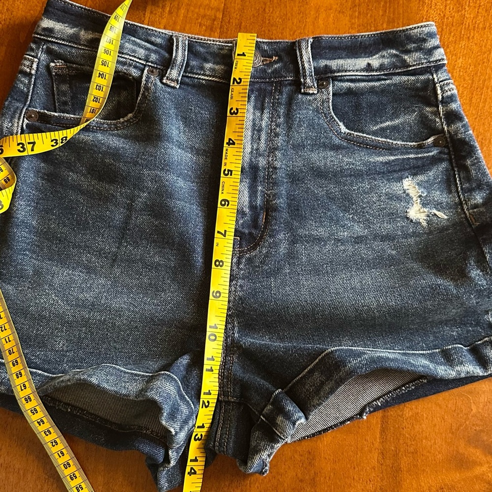 American Eagle Outfitters•women’s highest rise mom shorts•size 4•blue•NWT•new - Picture 10 of 15